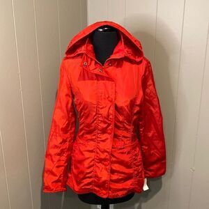 Naranka Small Lightweight Wind Jacket Red Detachable Hood Button/Zip Up